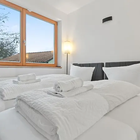 Cozystays *