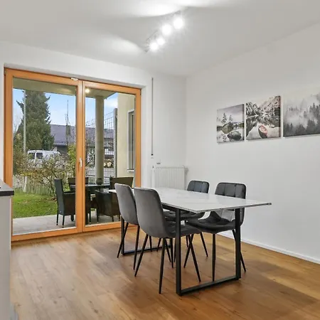 Cozystays Apartmán